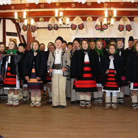 Pensiunea Sanziene Strîmtura Buitenkant foto
