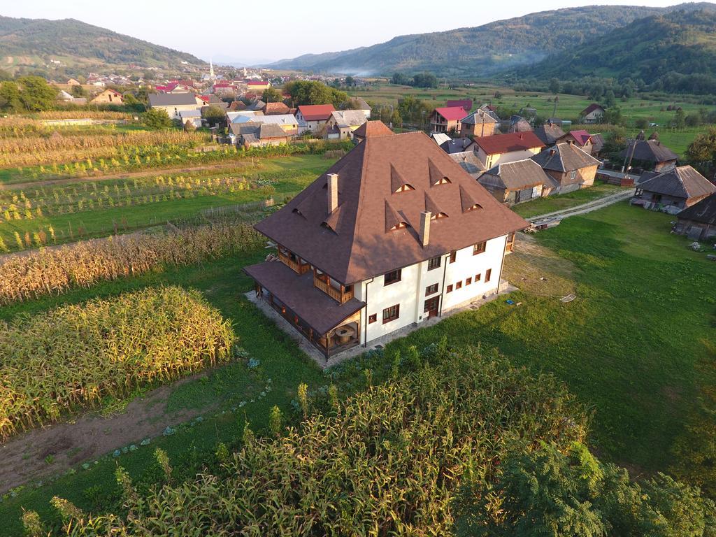 Pensiunea Sanziene Strîmtura Buitenkant foto